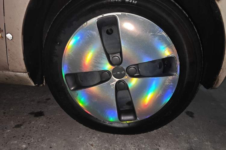 Used ORA Black Cat 2021 301km Cute Pet Edition Right Front Wheel Hub