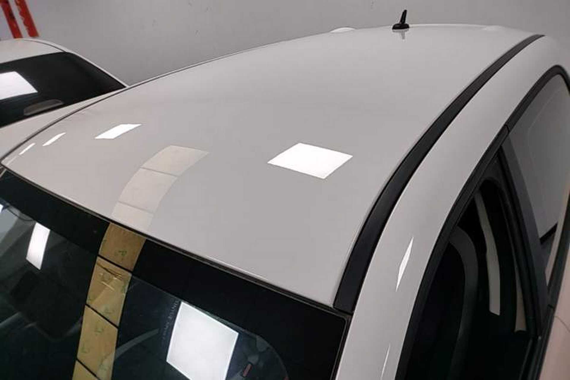 Used ORA Black Cat 2021 301 km Basic Version Roof