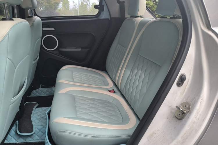 Used ORA Black Cat 2021 301 km Basic Version Left Rear Seat