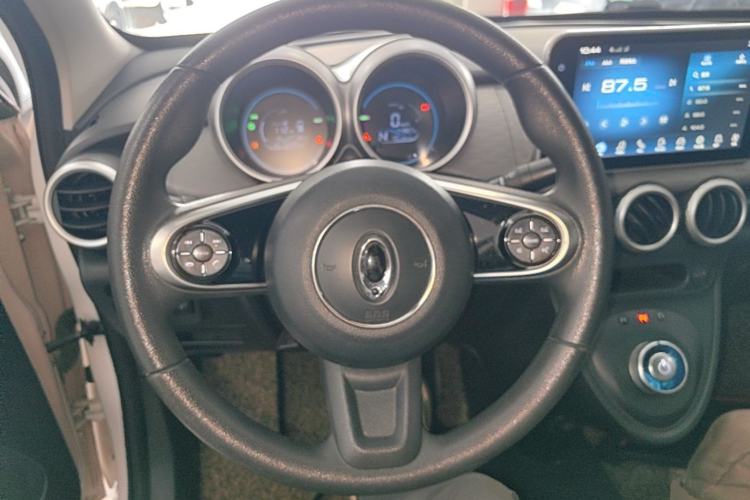Used ORA Black Cat 2021 301 km Basic Version Steering Wheel