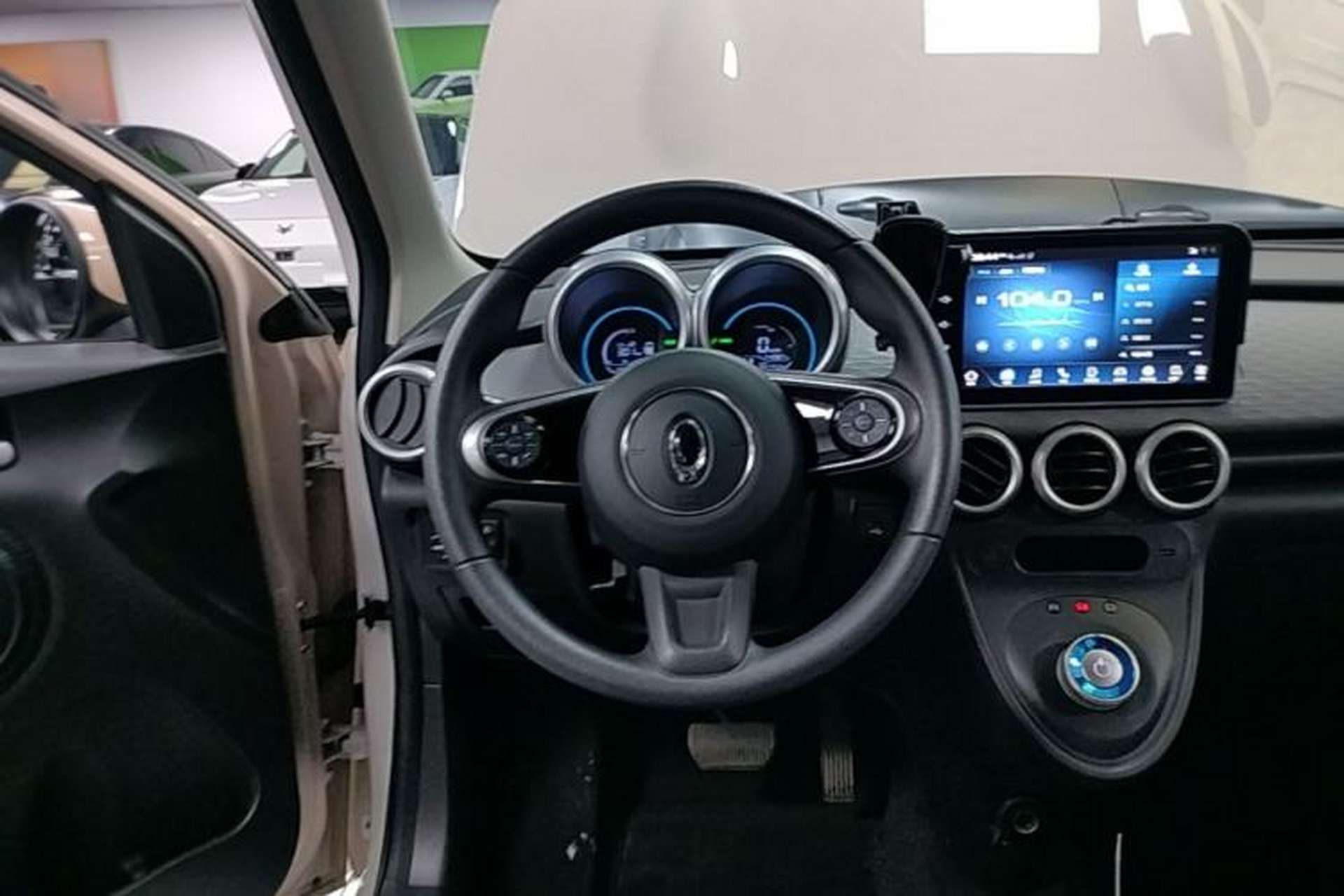 Used ORA Black Cat 2021 301 km Basic Version Steering Wheel