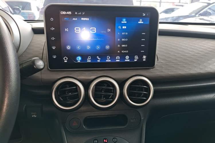 Used ORA Black Cat 2021 301 km Basic Version Audio And AC Panel