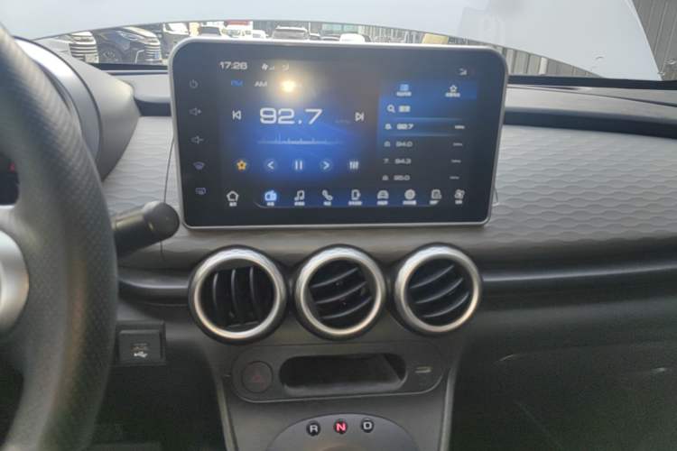 Used ORA Black Cat 2021 301 km Basic Version Audio And AC Panel