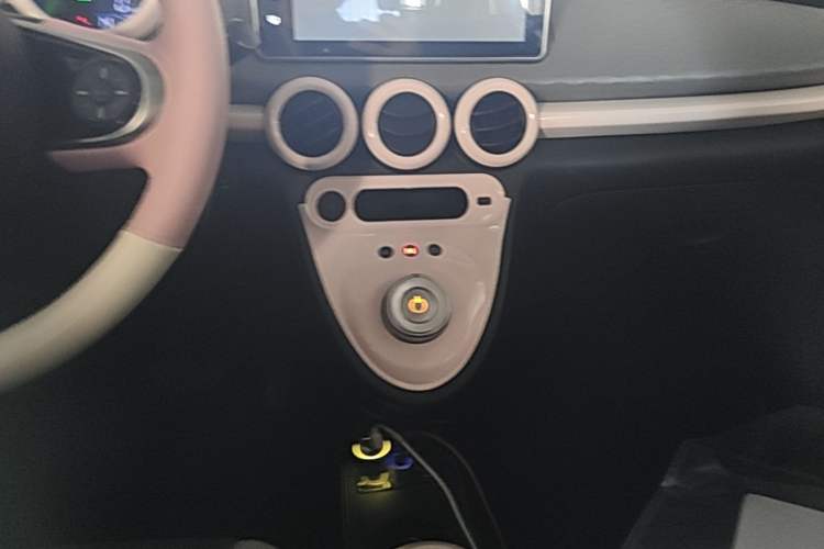 Used ORA Black Cat 2021 301km Cute Pet Edition Audio And AC Panel