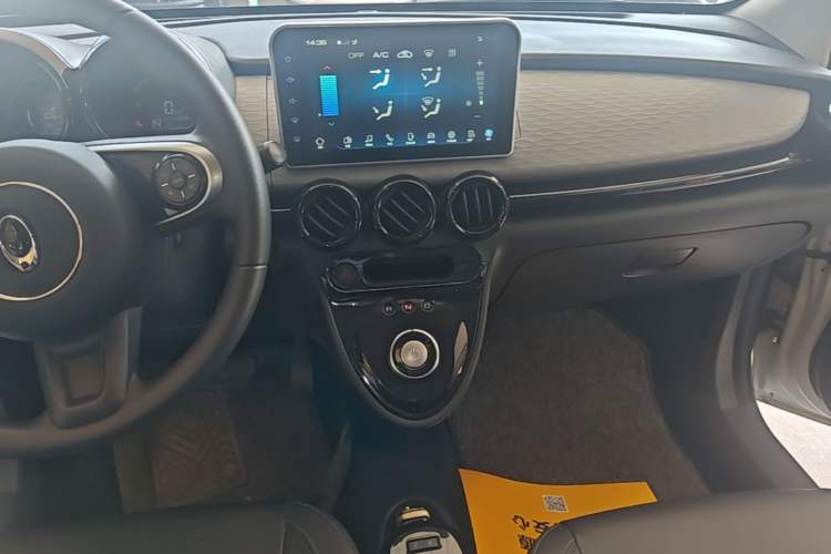 Used ORA Black Cat 2021 351 km Standard Version Audio And AC Panel