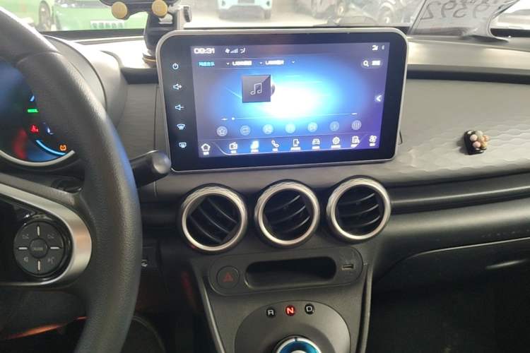 Used ORA Black Cat 2021 301 km Basic Version Audio And AC Panel