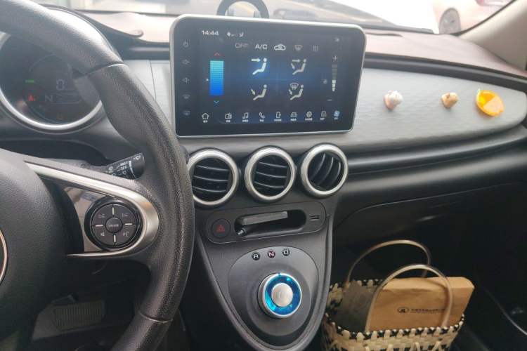 Used ORA Black Cat 2021 351 km Standard Version Audio And AC Panel