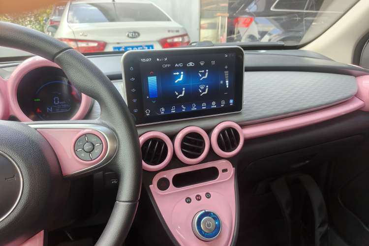 Used ORA Black Cat 2021 301 km Basic Version Audio And AC Panel