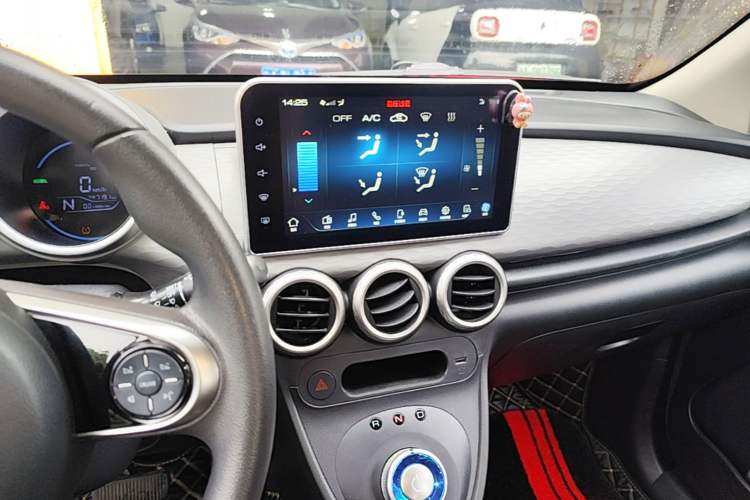 Used ORA Black Cat 2021 301 km Basic Version Audio And AC Panel