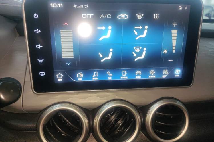 Used ORA Black Cat 2021 301 km Basic Version Audio And AC Panel