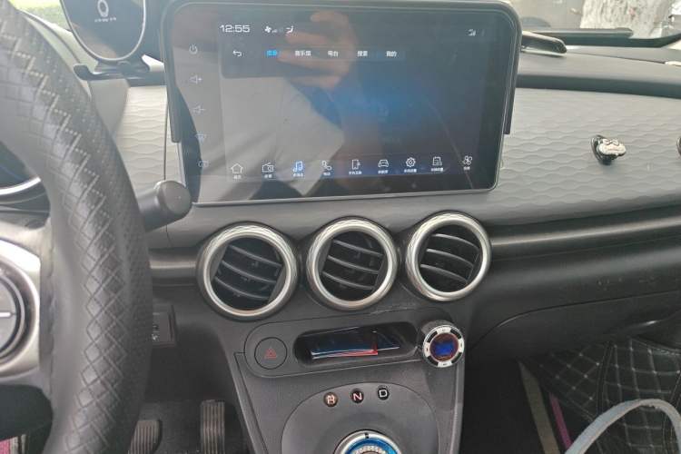 Used ORA Black Cat 2021 301 km Basic Version Audio And AC Panel