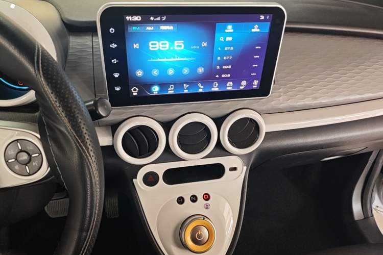 Used ORA Black Cat 2021 351 km Luxury Version Audio And AC Panel