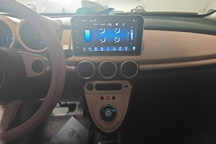 Used ORA Black Cat 2021 351 km Standard Version Audio And AC Panel