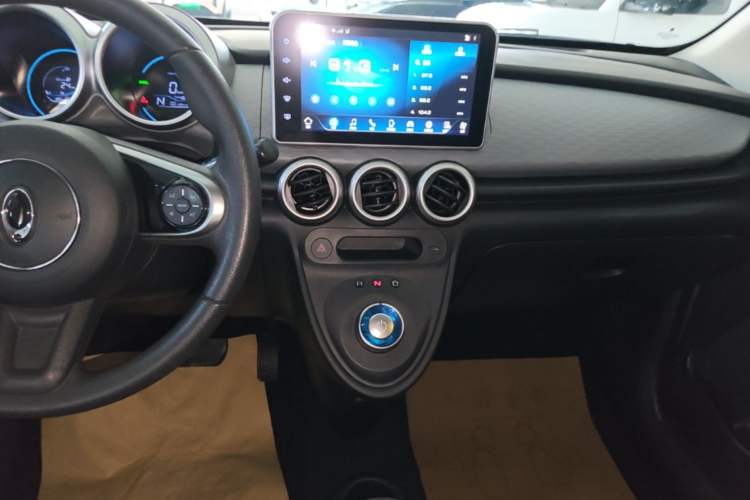 Used ORA Black Cat 2021 301 km Basic Version Audio And AC Panel