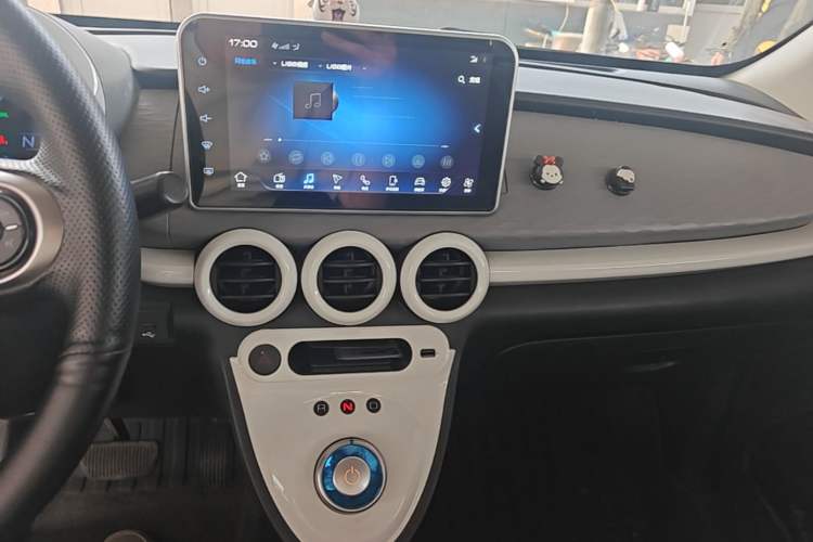 Used ORA Black Cat 2021 351 km Luxury Version Audio And AC Panel
