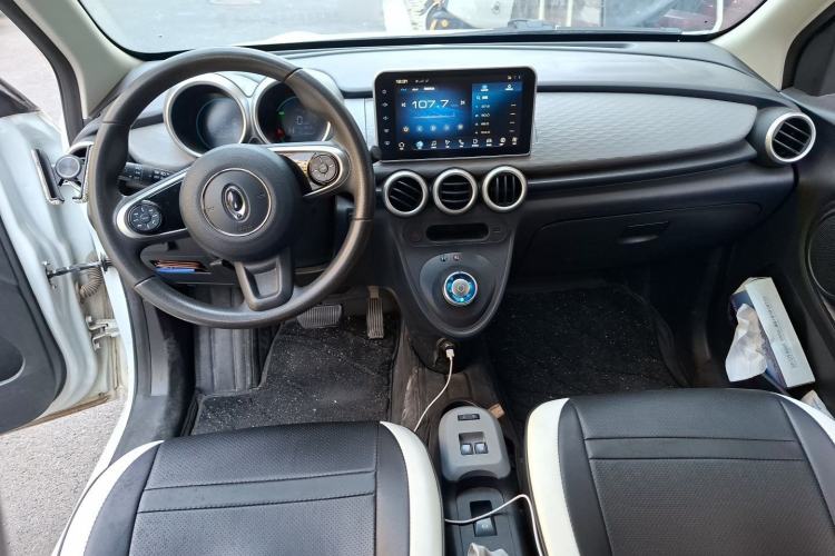 Used ORA Black Cat 2021 351 km Luxury Version Center Console