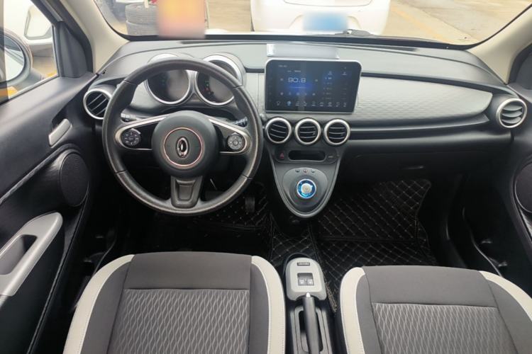 Used ORA Black Cat 2021 301 km Basic Version Center Console