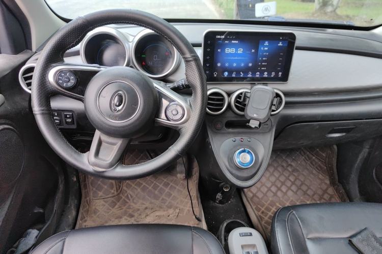 Used ORA Black Cat 2021 351 km Standard Version Center Console