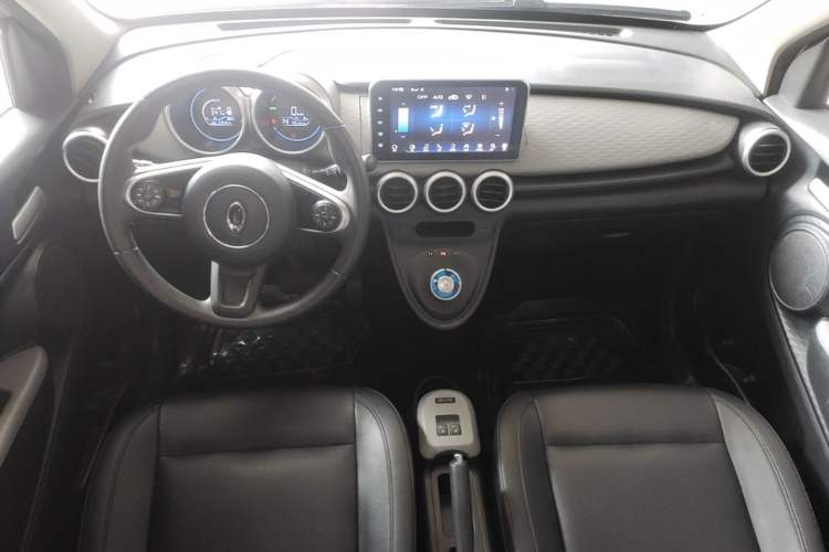 Used ORA Black Cat 2021 351 km Standard Version Center Console