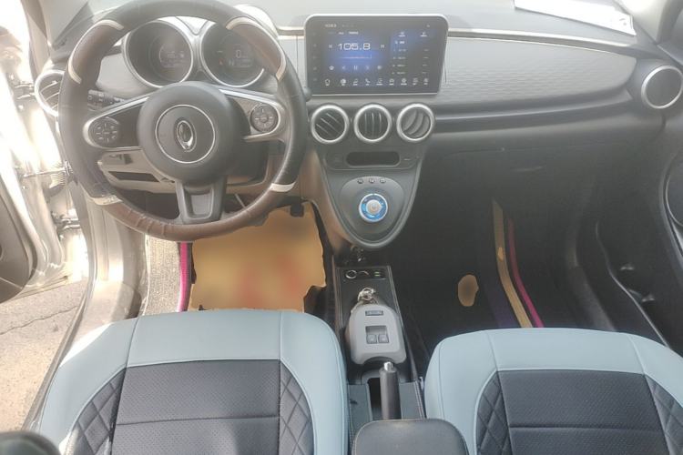 Used ORA Black Cat 2021 301 km Basic Version Center Console