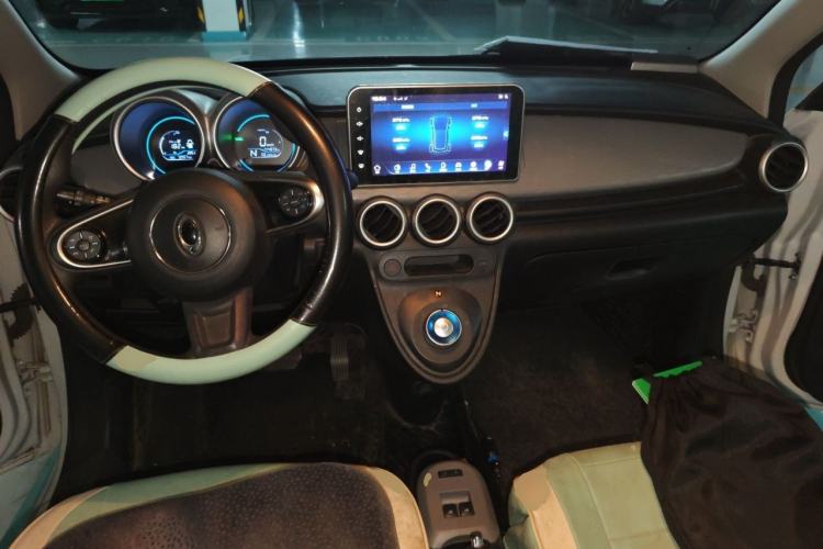 Used ORA Black Cat 2021 301 km Basic Version Center Console