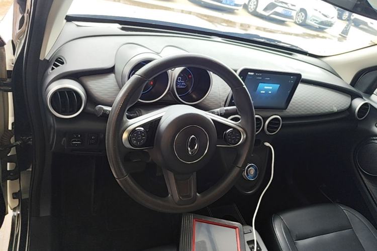Used ORA Black Cat 2021 351 km Standard Version Center Console