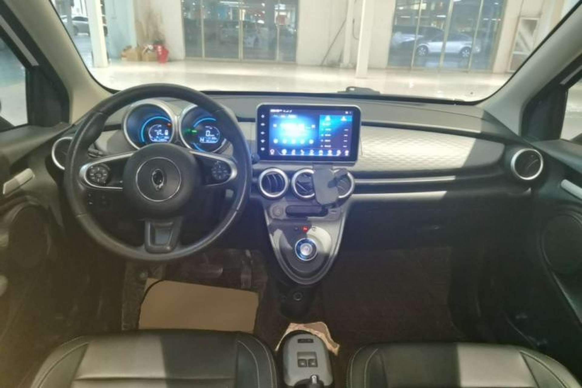 Used ORA Black Cat 2021 301 km Basic Version Center Console