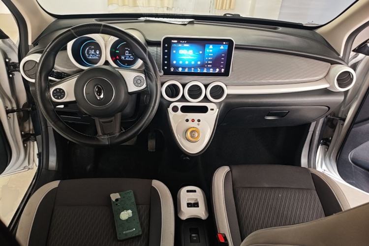 Used ORA Black Cat 2021 351 km Luxury Version Center Console