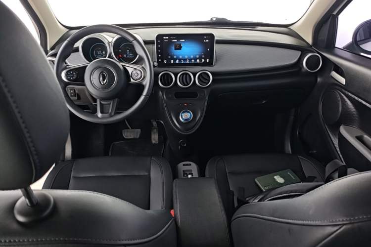 Used ORA Black Cat 2021 351 km Standard Version Center Console
