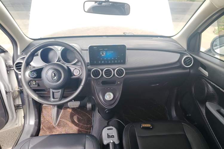 Used ORA Black Cat 2021 351 km Standard Version Center Console