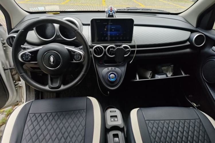 Used ORA Black Cat 2021 301km Cute Pet Edition Center Console