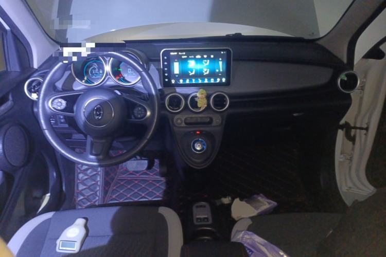 Used ORA Black Cat 2021 351 km Luxury Version Center Console