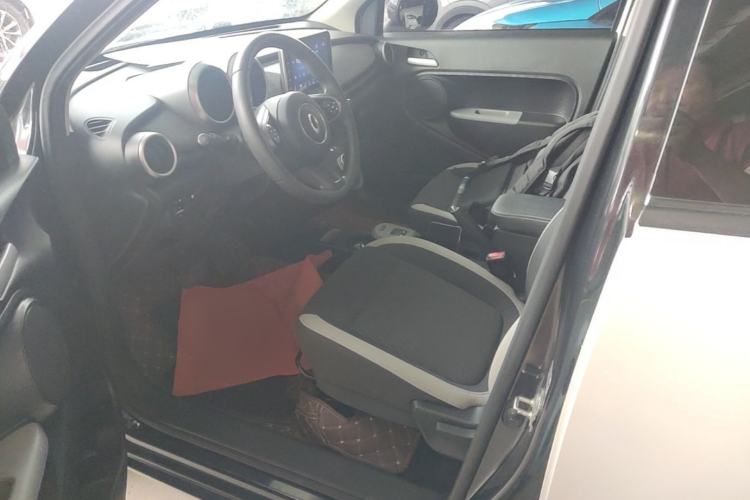 Used ORA Black Cat 2021 301 km Basic Version Driver Seat