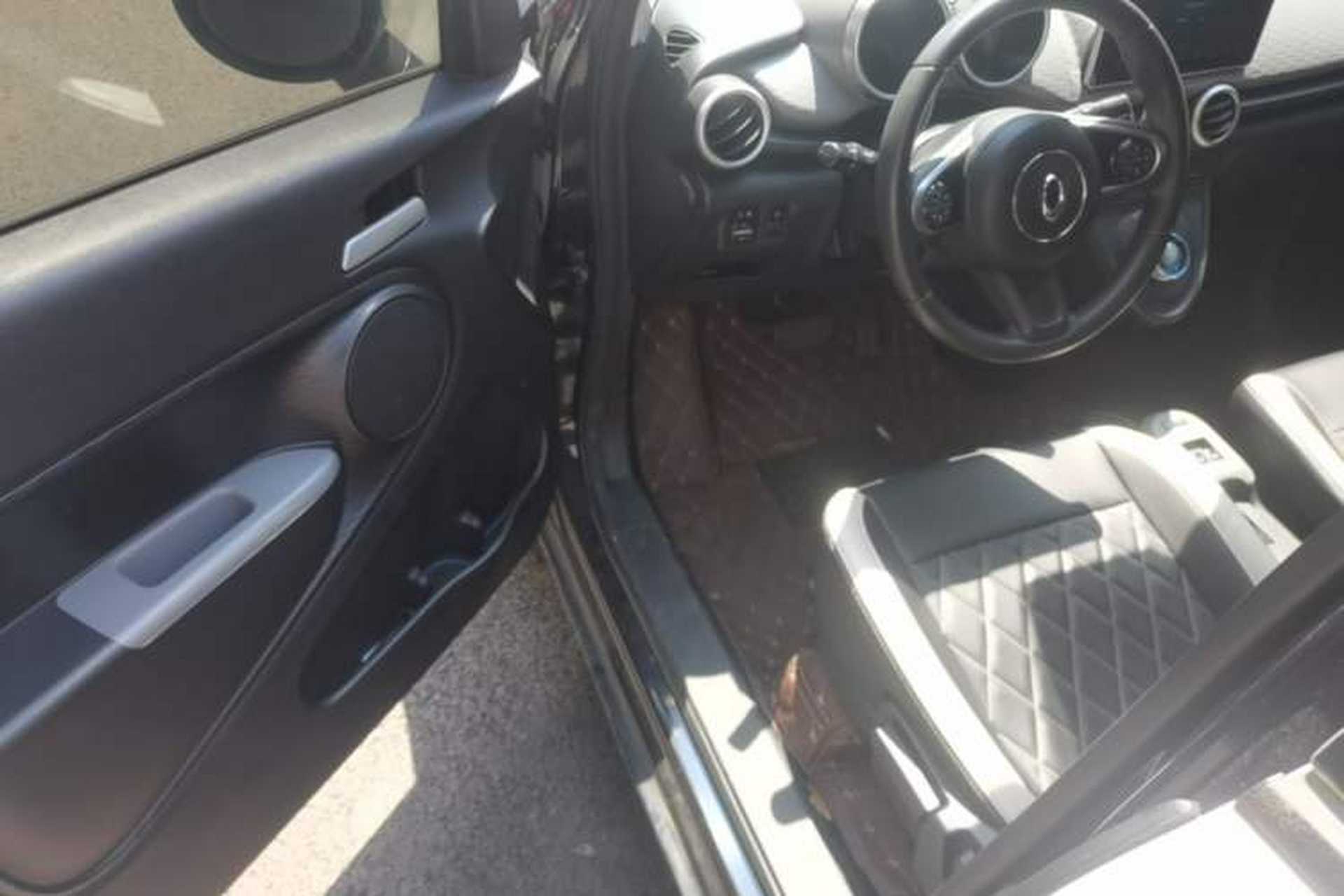 Used ORA Black Cat 2021 405 km Long-Range Version Driver Seat