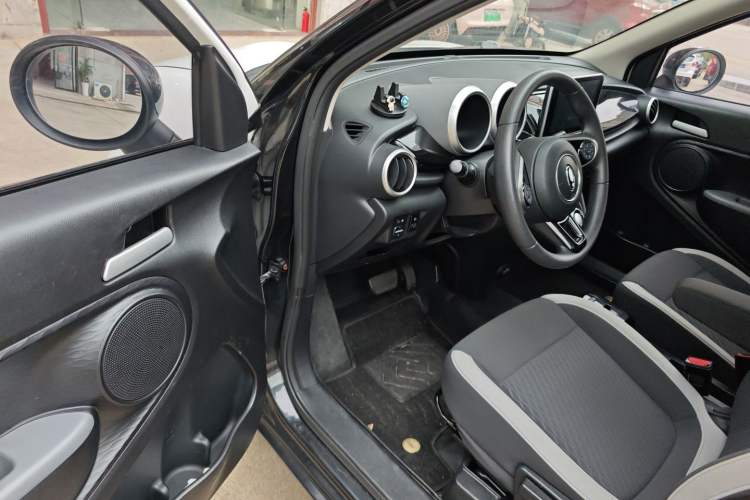 Used ORA Black Cat 2021 301km Cute Pet Edition Driver Seat