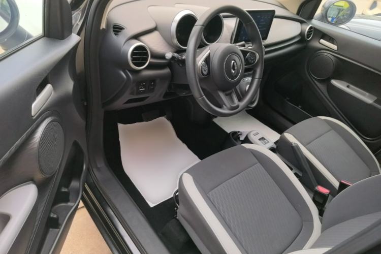 Used ORA Black Cat 2021 301 km Basic Version Driver Seat
