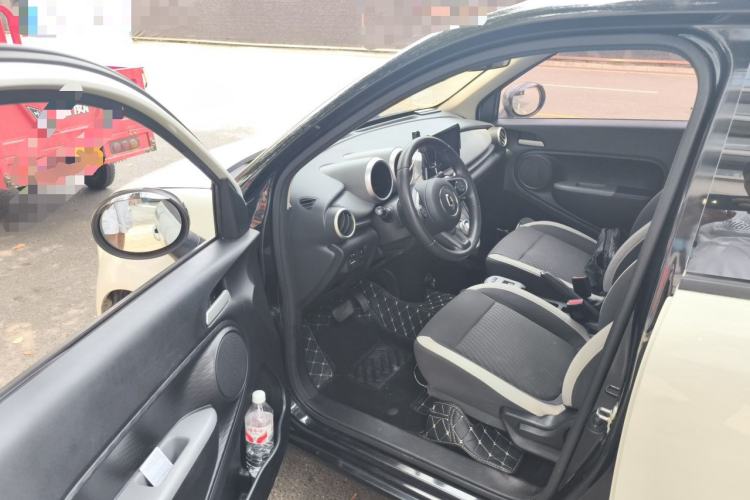Used ORA Black Cat 2021 301 km Basic Version Driver Seat