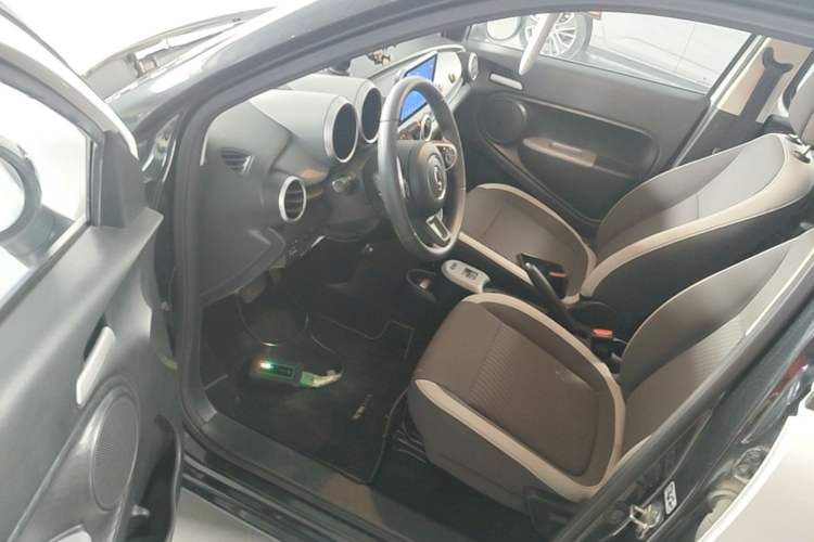 Used ORA Black Cat 2021 301 km Basic Version Driver Seat