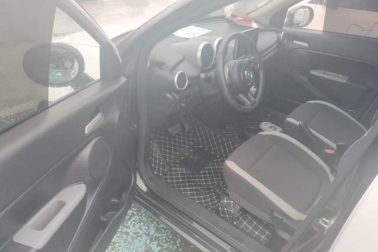 Used ORA Black Cat 2021 301 km Basic Version Driver Seat