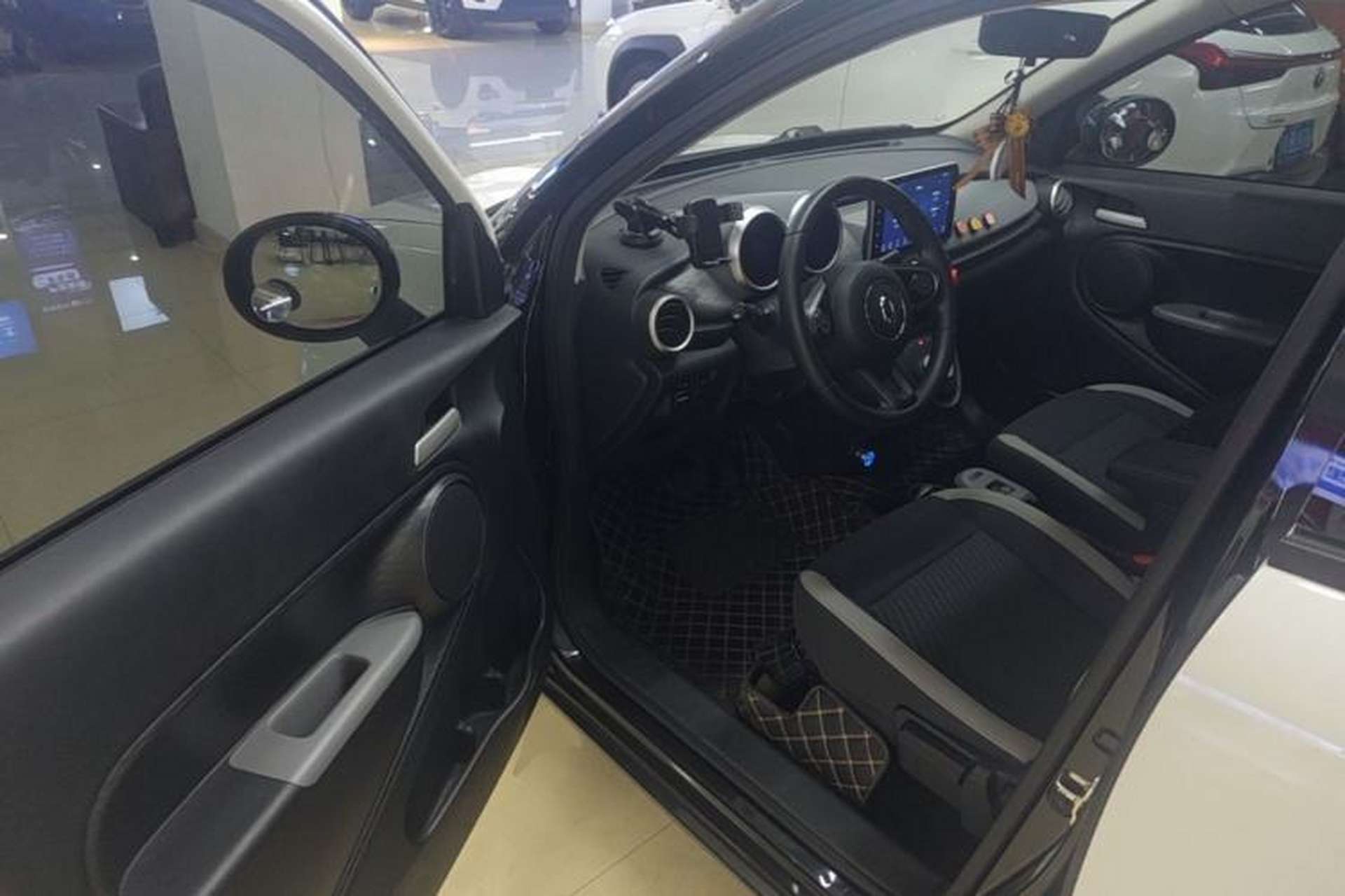 Used ORA Black Cat 2021 351 km Luxury Version Driver Seat