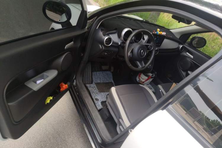 Used ORA Black Cat 2021 301 km Basic Version Driver Seat