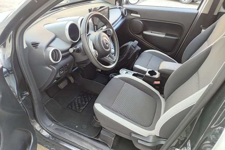 Used ORA Black Cat 2021 301km Cute Pet Edition Driver Seat