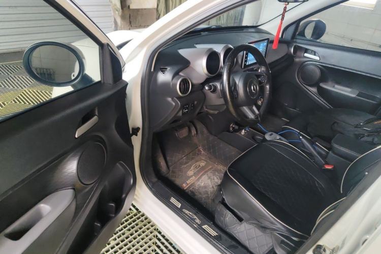 Used ORA Black Cat 2021 301 km Basic Version Driver Seat