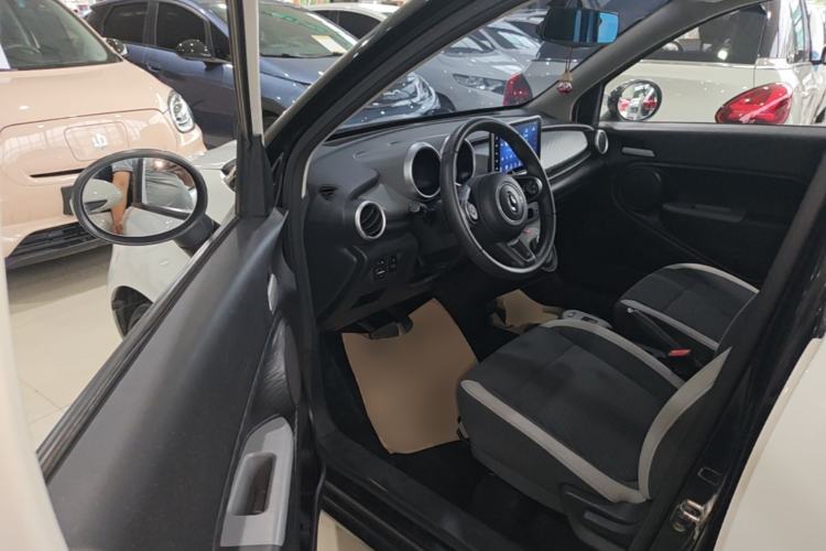 Used ORA Black Cat 2021 301 km Basic Version Driver Seat