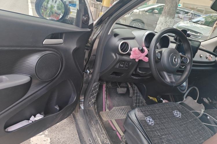 Used ORA Black Cat 2021 301 km Basic Version Driver Seat