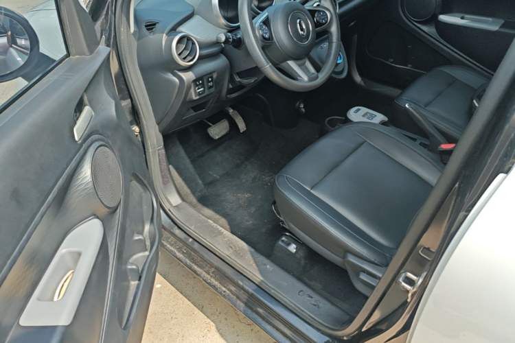 Used ORA Black Cat 2021 351 km Standard Version Driver Seat