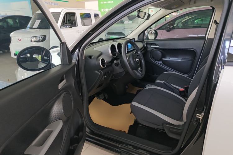 Used ORA Black Cat 2021 301 km Basic Version Driver Seat