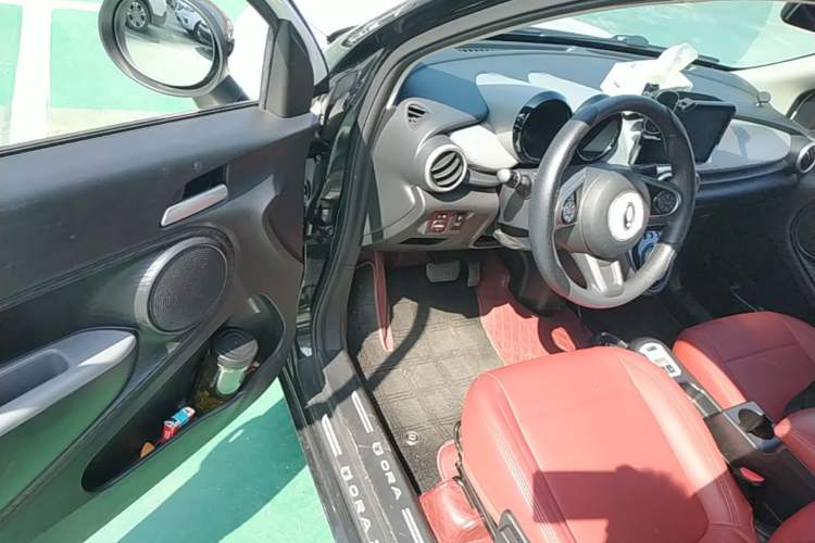 Used ORA Black Cat 2021 301km Cute Pet Edition Driver Seat