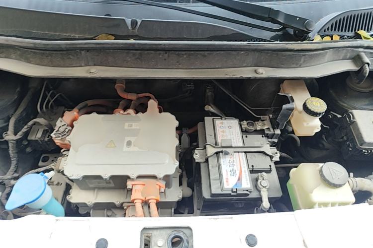 Used ORA Black Cat 2021 301 km Basic Version Engine Bay