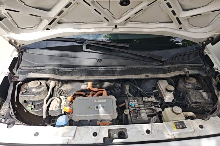Used ORA Black Cat 2021 301 km Basic Version Engine Bay